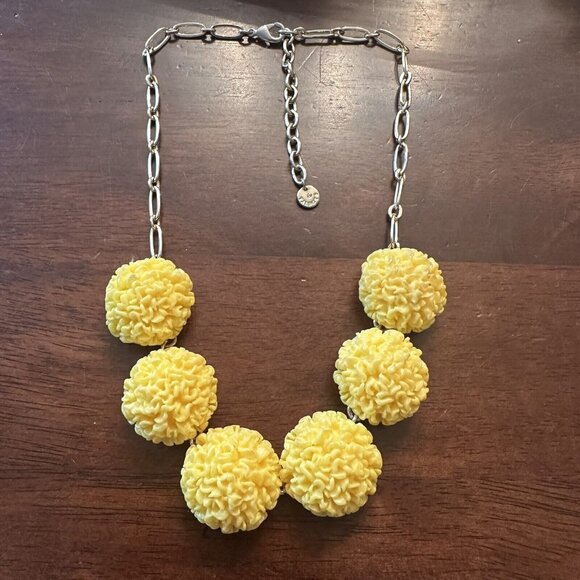TALBOTS Gold Tone Yellow Floral Flower Statement Necklace 18” + 3” Puff Acrylic - Picture 1 of 6